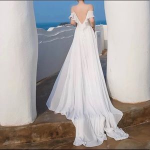 White dress with trail